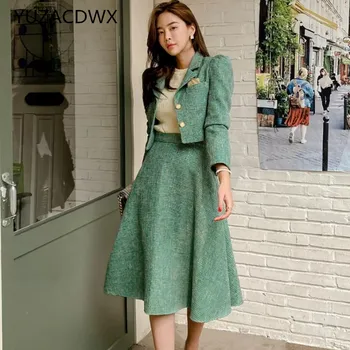 YUZACDWX Moda Kadın İki Parçalı Set Kore İnci Düğme Kısa Ceket Ceket + Moda Yüksek Bel Salıncak Etek Takım Elbise Kış 2021
