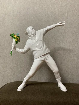 El sanatları Çiçek Bombacı Tam Uzunlukta Portre Sokak Sanatı Atma Çiçekler İnsanlar Heykeli Dekorasyon Action Figure Koleksiyon modeli